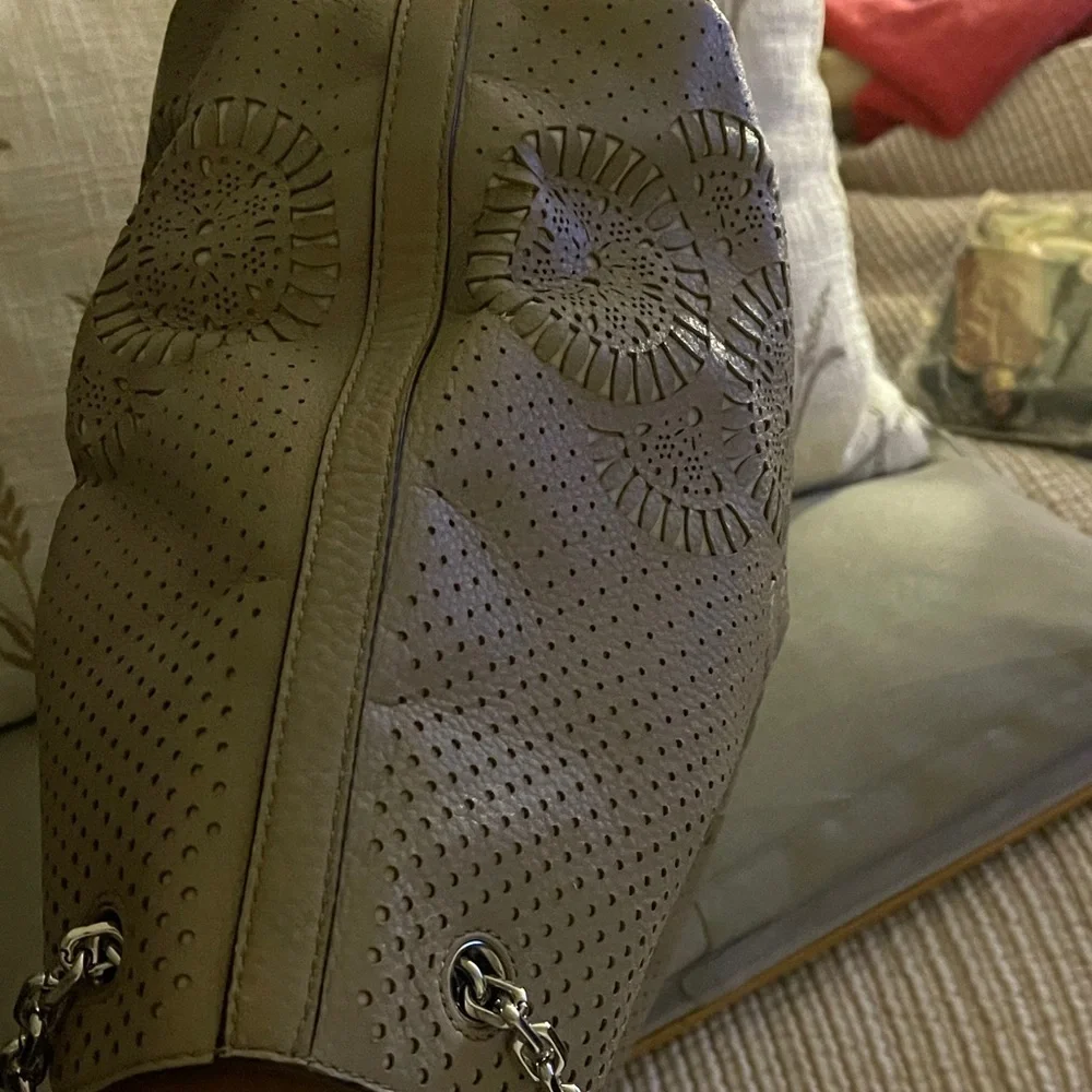 Tory Burch Perforated Leather Tan Handbag with 3 Compartments Tory Burch